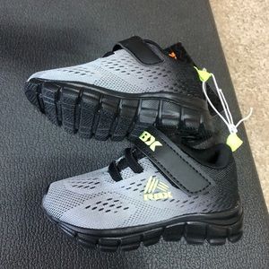 Boy Toddler Size 5 Reebok Shoes